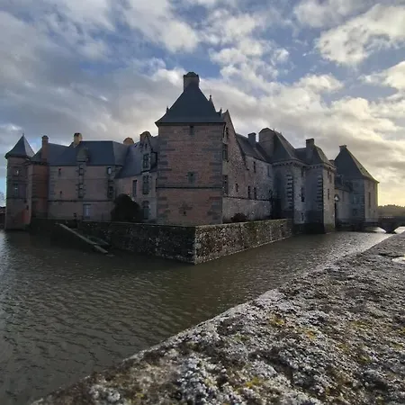 Maison Avec Etang Prive Nyaraló *